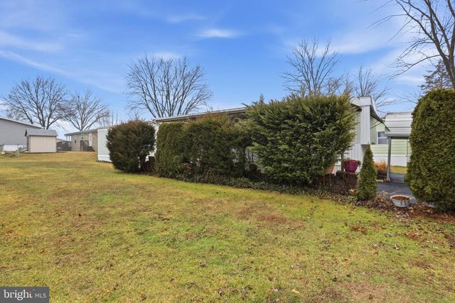 55 WALKER AVE, Gettysburg, PA 17325