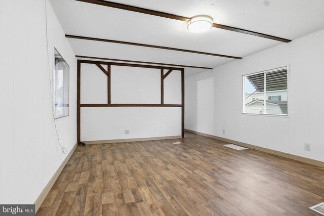 55 WALKER AVE, Gettysburg, PA 17325