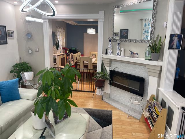 232 Hillside Avenue, Waterbury, CT 06710