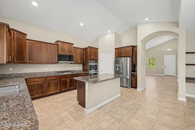 9373 W Desert Bighorn Trail, Marana, AZ 85653