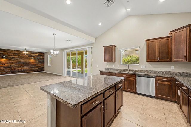 9373 W Desert Bighorn Trail, Marana, AZ 85653