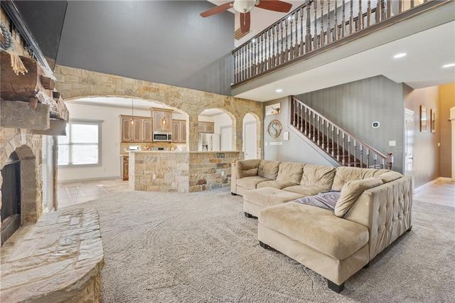 2912 Ascot Court, Bryan, TX 77808