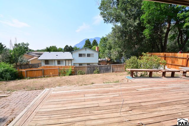 647 Red Cliff Rd, Colorado Springs, CO 80906