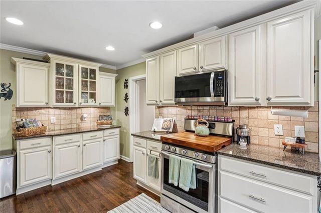 1631 Fearn Circle NE, Brookhaven, GA 30319