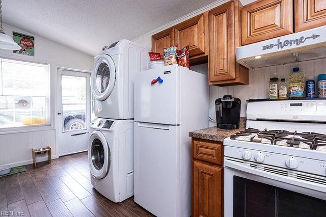 4310 Cromwell AVE, Chesapeake, VA 23325