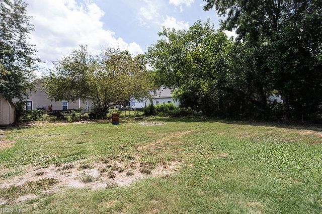 4310 Cromwell AVE, Chesapeake, VA 23325