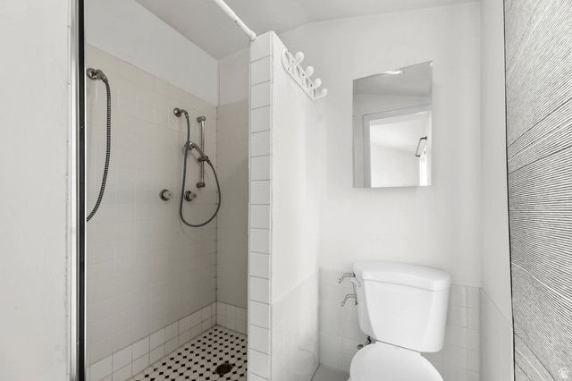 6883 S 2510 E, Cottonwood Heights, UT 84121