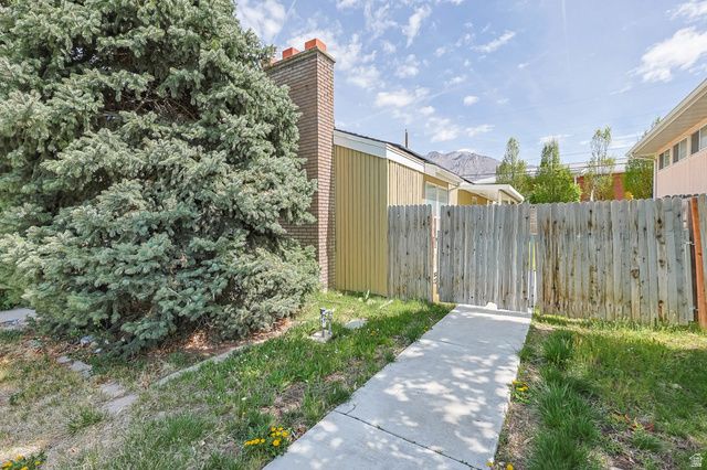 6883 S 2510 E, Cottonwood Heights, UT 84121
