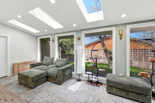 6883 S 2510 E, Cottonwood Heights, UT 84121