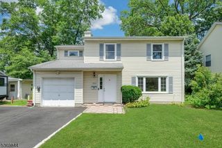 208 Hiawatha Blvd, Parsippany-troy Hills Twp., NJ 07034