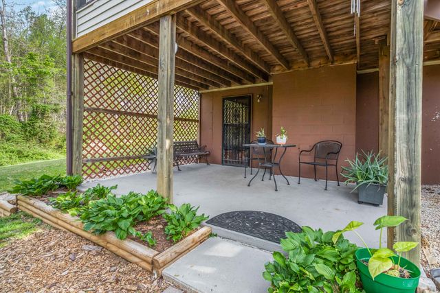 2109 Nelson Valley Road, Science Hill, KY 42553