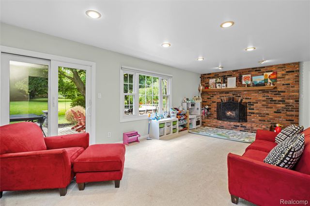 16610 Old Bedford Road, Northville Township, MI 48168