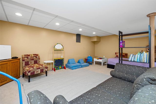 16610 Old Bedford Road, Northville Township, MI 48168