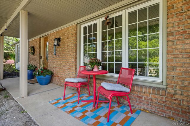 16610 Old Bedford Road, Northville Township, MI 48168