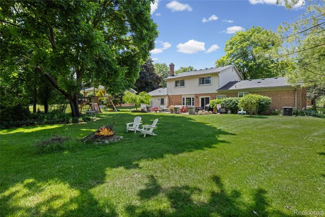16610 Old Bedford Road, Northville Township, MI 48168