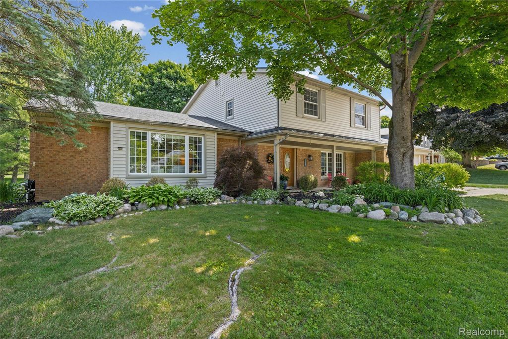 16610 Old Bedford Road, Northville Township, MI 48168