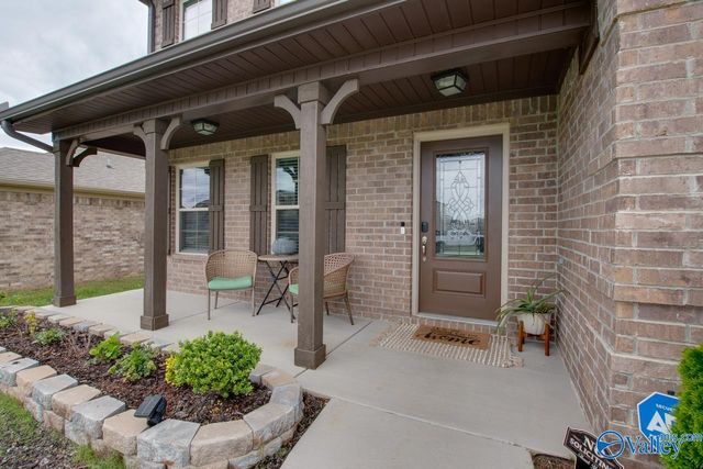 109 Wyatt Miles Lane, Toney, AL 35773