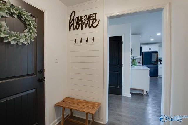 109 Wyatt Miles Lane, Toney, AL 35773