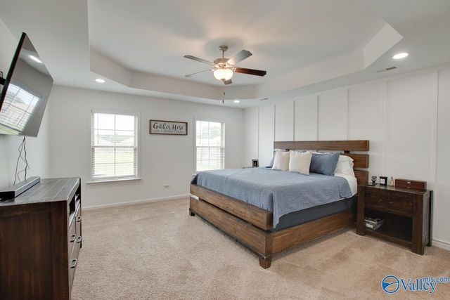 109 Wyatt Miles Lane, Toney, AL 35773