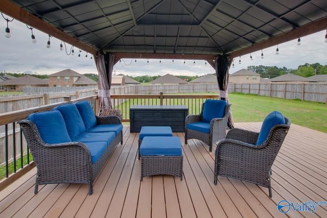 109 Wyatt Miles Lane, Toney, AL 35773