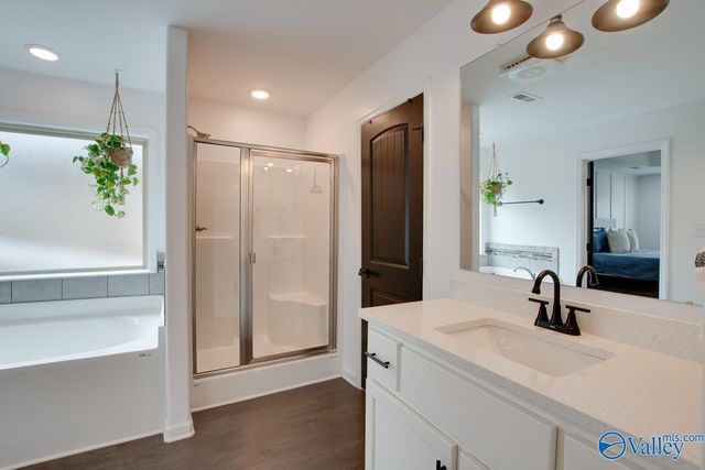 109 Wyatt Miles Lane, Toney, AL 35773