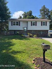 4030 Deer Run Drive, Knoxville, TN 37912