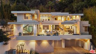 9311 Readcrest Drive, Beverly Hills, CA 90210