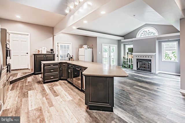 7 GLENWOOD PL, Pennsville, NJ 08070