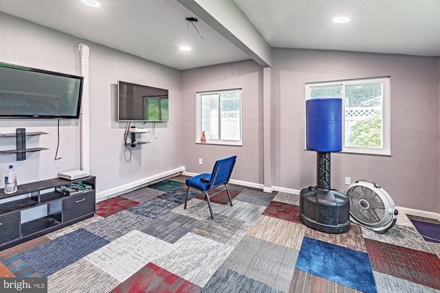 7 GLENWOOD PL, Pennsville, NJ 08070