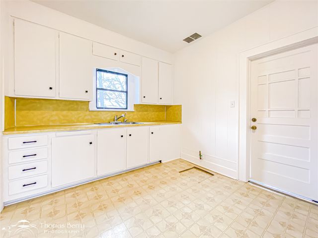 1331 Avenue N, Anson, TX 79501