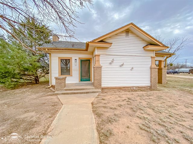 1331 Avenue N, Anson, TX 79501