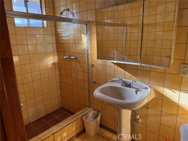 2454 California, Huntington Park, CA 90255