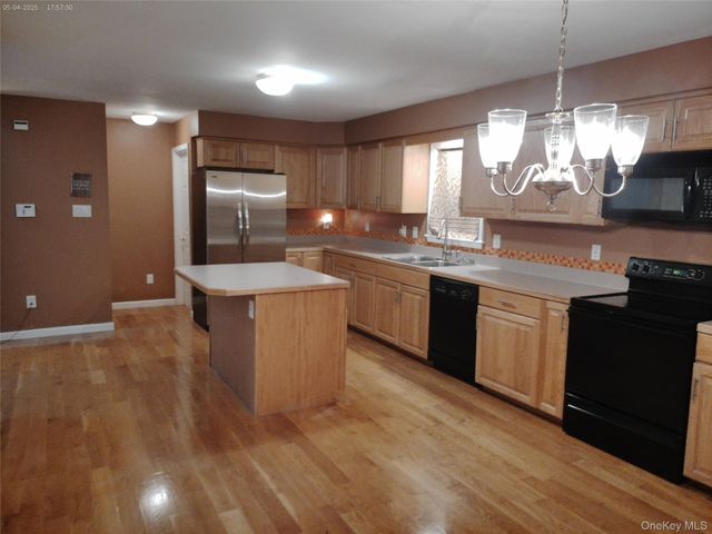 44 Lester Lane, Bethel, NY 12786