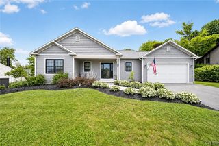 106 Kathleen Terrace, Camillus, NY 13031