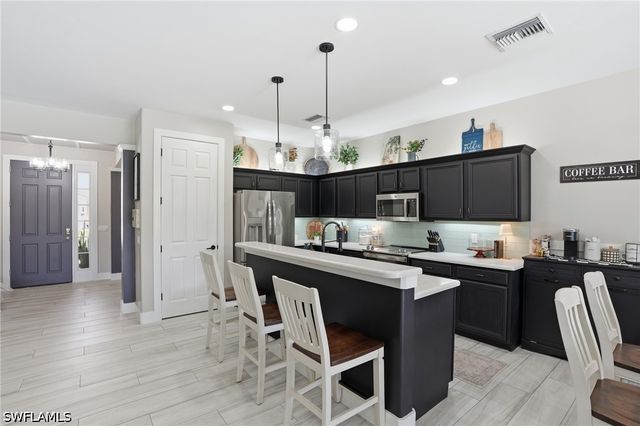 2063 Sagebrush CIR, Naples, FL 34120