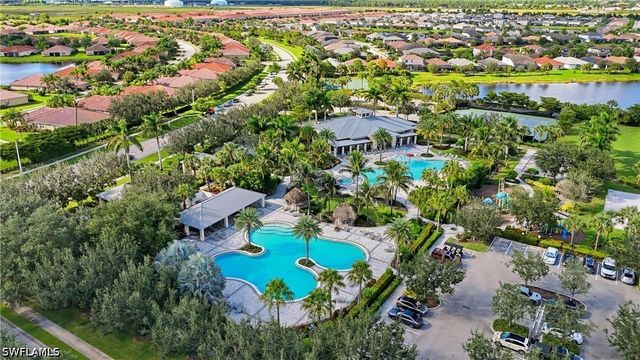 2063 Sagebrush CIR, Naples, FL 34120