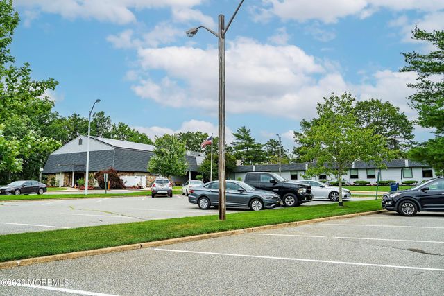 43 Cambridge Circle F, Manchester, NJ 08759