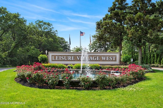 43 Cambridge Circle F, Manchester, NJ 08759