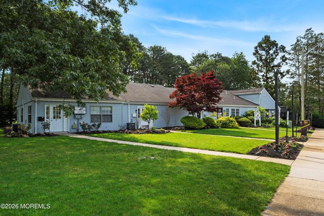 43 Cambridge Circle F, Manchester, NJ 08759