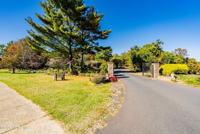 43 Cambridge Circle F, Manchester, NJ 08759