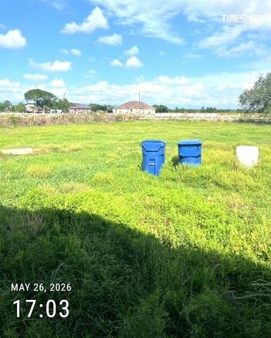 691 County Road 174, Bay City, TX 77414