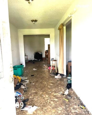 691 County Road 174, Bay City, TX 77414