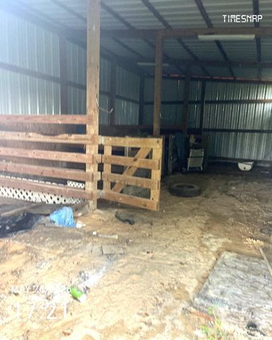 691 County Road 174, Bay City, TX 77414
