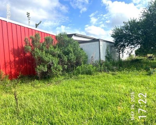 691 County Road 174, Bay City, TX 77414