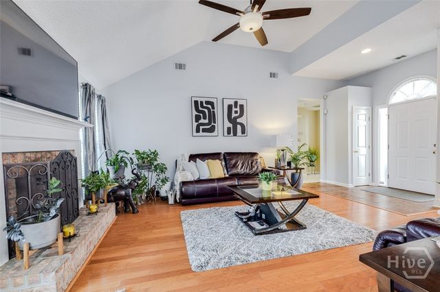 112 Oak Grove Lane, Savannah, GA 31419