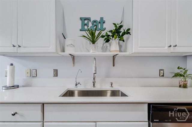 112 Oak Grove Lane, Savannah, GA 31419