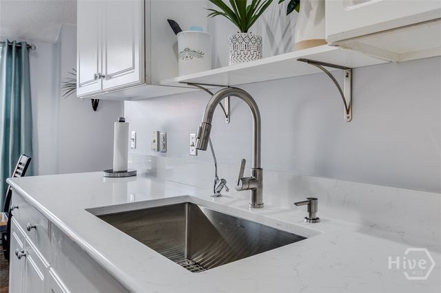 112 Oak Grove Lane, Savannah, GA 31419