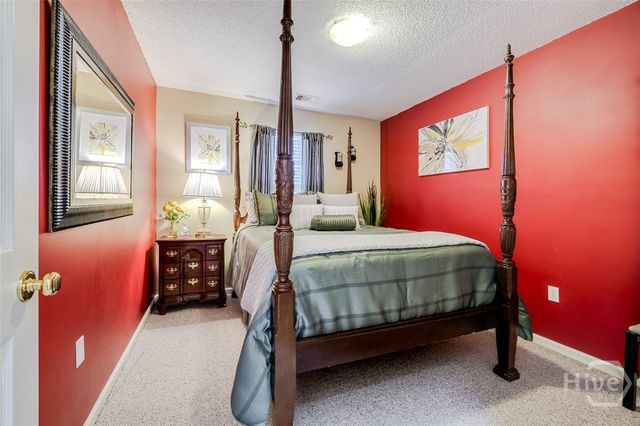 112 Oak Grove Lane, Savannah, GA 31419