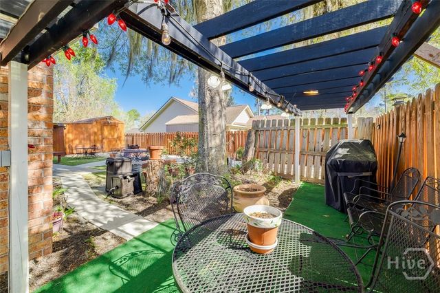 112 Oak Grove Lane, Savannah, GA 31419