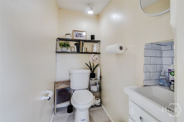 112 Oak Grove Lane, Savannah, GA 31419